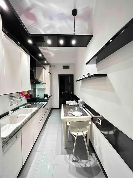 Jacuzzi-Idrotherapy Duomo 5 Min Qcterme 100M Apartment Milan 0*,  Italy